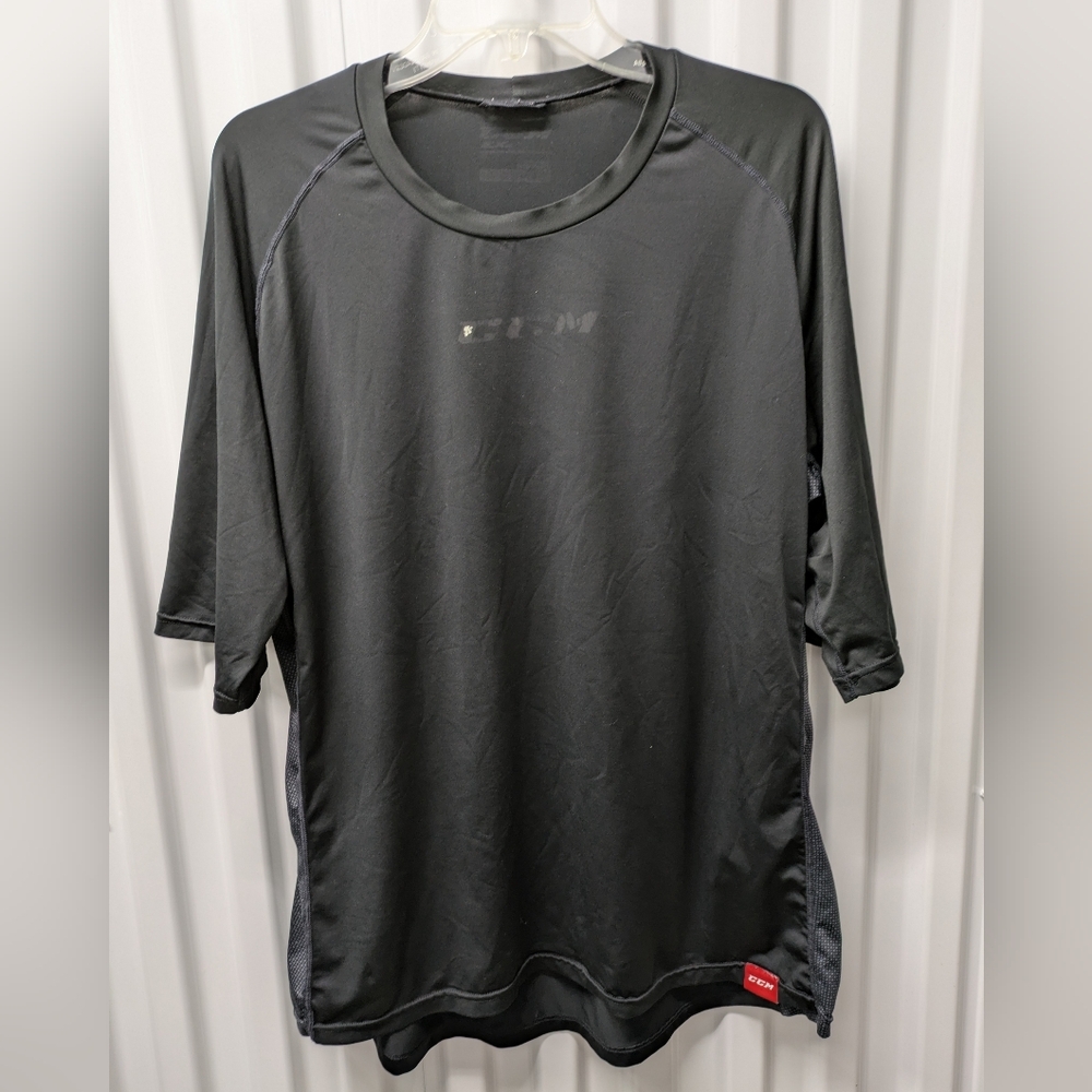 CCM Black Short Sleeve Tee Size Large